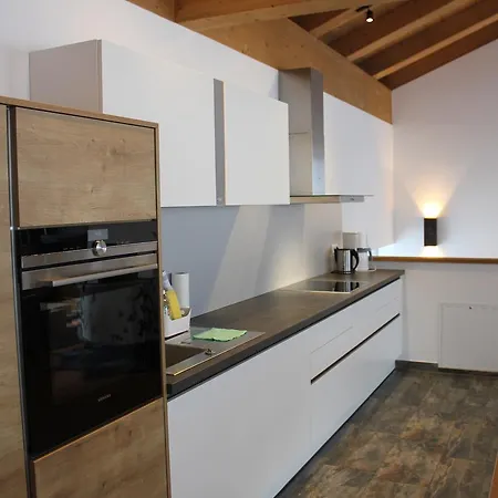 Penthouse Am Sonnenhang 公寓