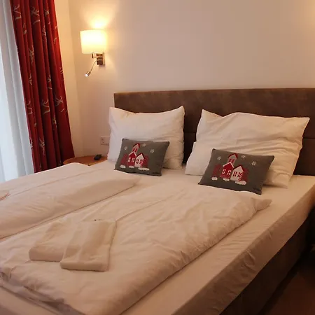 公寓 Penthouse Am Sonnenhang Neukirchen am Großvenediger